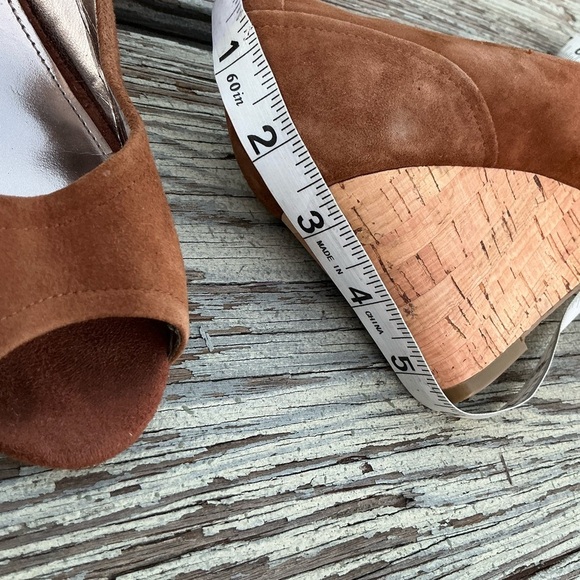 Alfani Brown Peep-Toe Heels with Classic Design - Picture 4 of 5